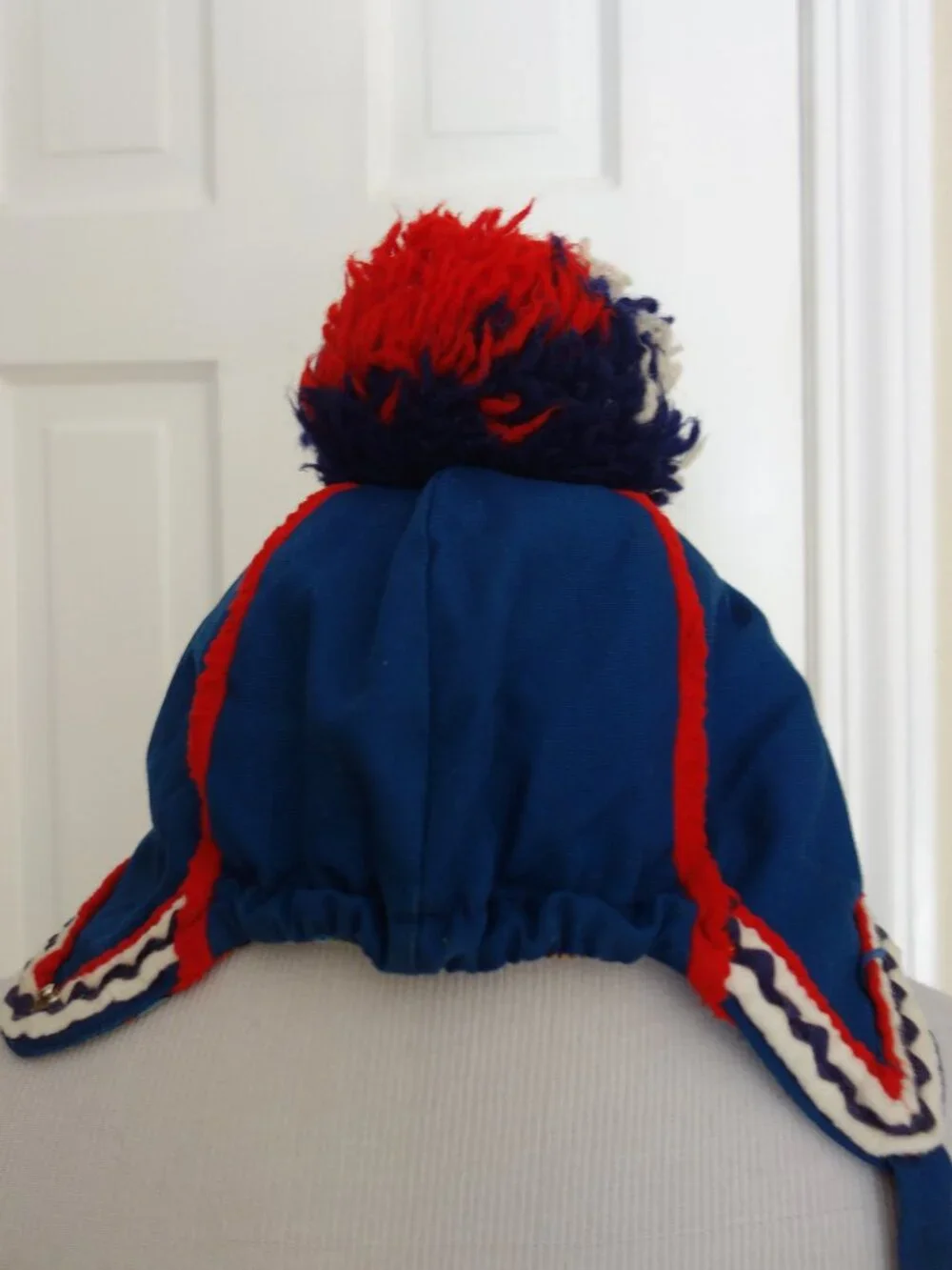 Vntg Handmade by K. of Sweden Scandinavian Childs Hat w/ pom